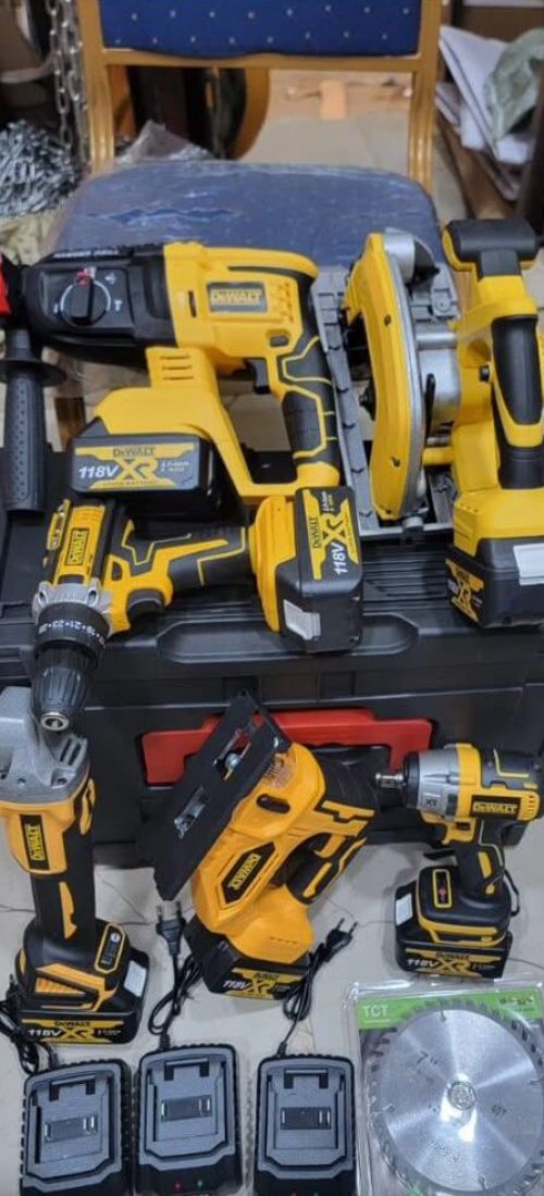 DeWalt 6-Tool 18V XR Cordless Power Tool Combo Kit